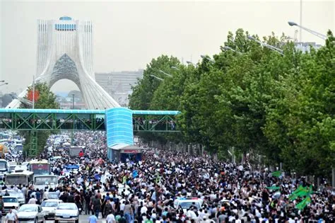 Il Green Movement: Un'esplosione di protesta contro la frode elettorale e per la democrazia in Iran